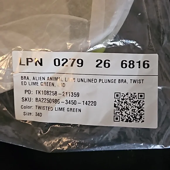 NIP SAVAGEXFENTY Alien Animal Lace Unlined Plunge Bra Twisted Lime Green 34D - Picture 10 of 11